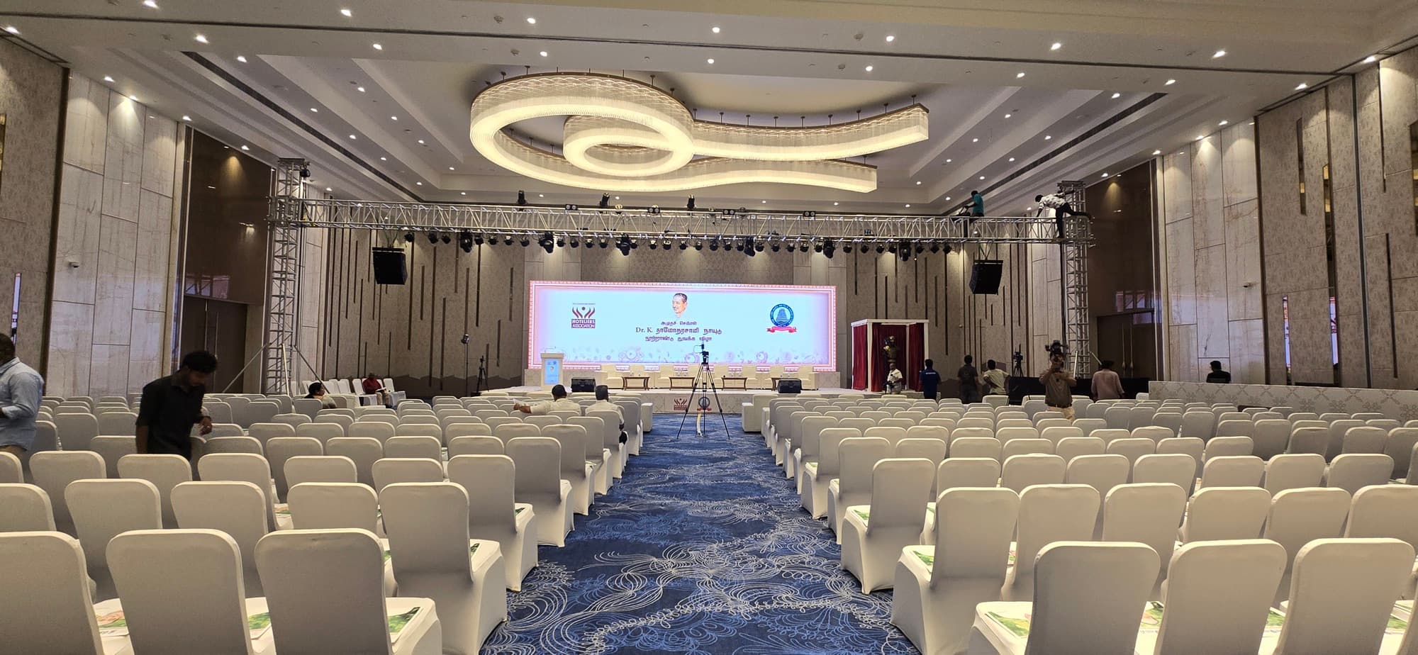 Event production and staging by Curate Events, photo 5